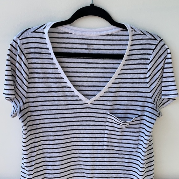 Mossimi Stripped T-Shirt - Picture 2 of 3